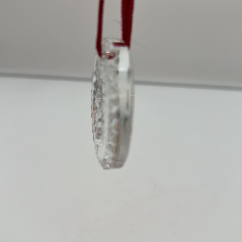 WATERFORD ROUND SNOWFLAKE ORNAMENT. - Picture 9 of 12